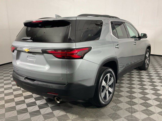 Used 2023 Chevrolet Traverse LT w/ LT Premium Package AWD/4WD image 8