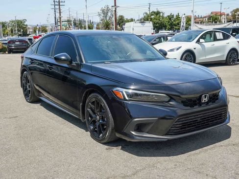 Used 2024 Honda Civic Sport image 3