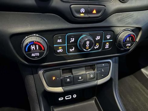 Certified 2024 GMC Terrain Denali w/ Denali Premium Package image 32