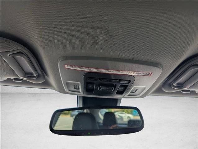 Used 2022 Toyota Camry XSE FWD image 19
