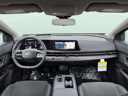 Used 2025 Nissan Ariya FWD image 71