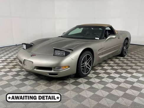Used 2001 Chevrolet Corvette Convertible w/ Preferred Equipment Group2 image 1