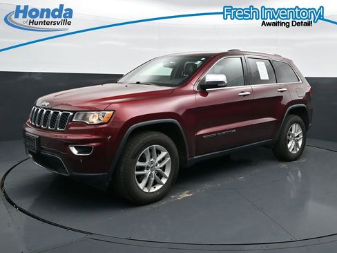 Used 2018 Jeep Grand Cherokee Limited AWD/4WD image 3