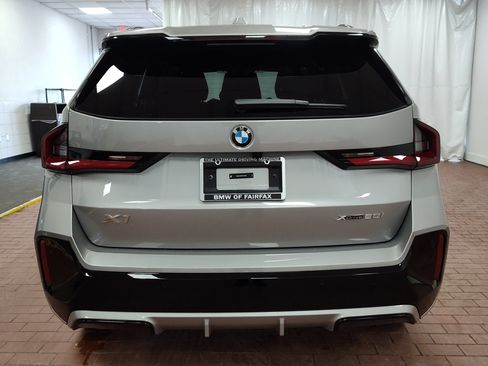 Used 2026 BMW X1 xDrive28i w/ Technology Package AWD/4WD image 9