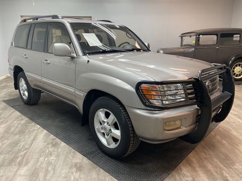 Used 2003 Toyota Land Cruiser image 3