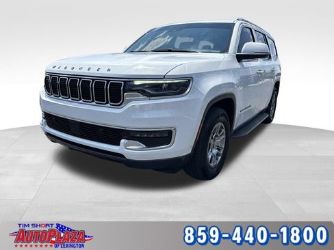 Used 2022 Jeep Wagoneer Series I AWD/4WD image 2
