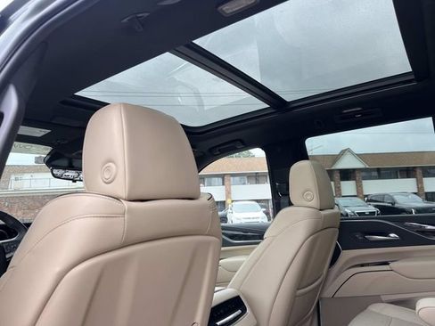 Certified 2023 Cadillac Escalade Premium Luxury AWD/4WD image 14