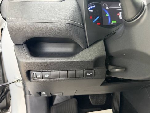 Used 2025 Toyota RAV4 XLE w/ Convenience Package AWD/4WD image 20