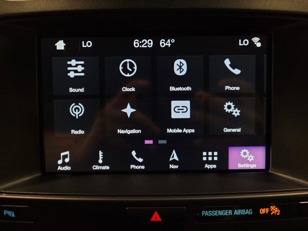 Used 2018 Ford Explorer XLT w/ Equipment Group 202A FWD image 25