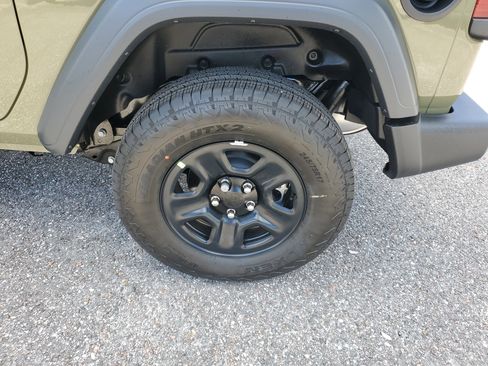 New 2026 Jeep Wrangler Sport AWD/4WD image 5