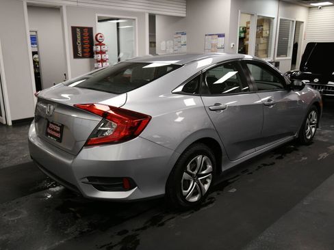 Used 2018 Honda Civic LX image 7