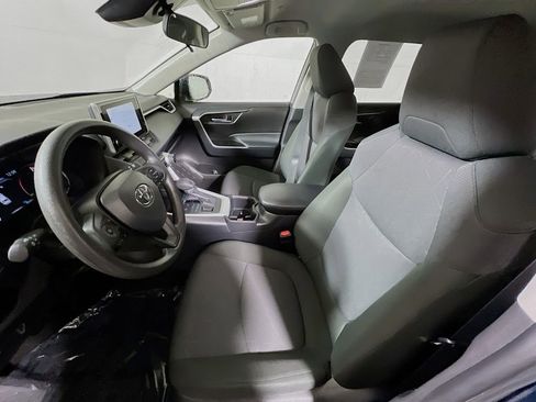Certified 2025 Toyota RAV4 XLE AWD/4WD image 18