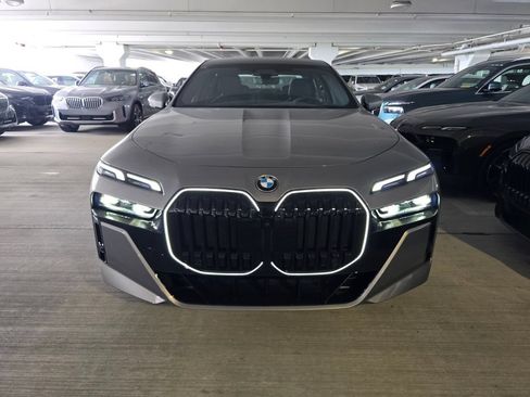 New 2026 BMW 740i xDrive AWD/4WD image 2