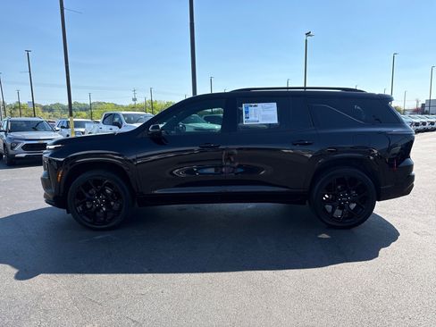 Used 2024 Chevrolet Traverse RS w/ LPO, Floor Liner Package FWD image 6