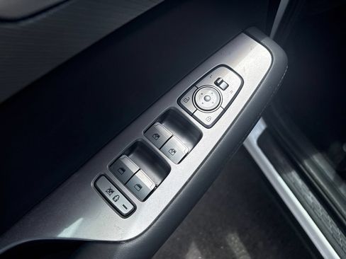 Used 2023 Hyundai Palisade SEL w/ Premium Package FWD image 12