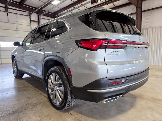 Used 2026 Buick Enclave Preferred FWD image 3