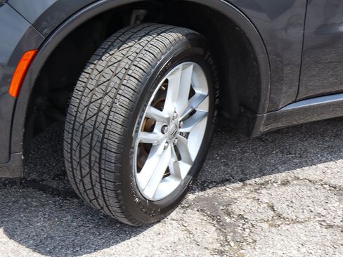 Used 2024 Dodge Durango GT AWD/4WD image 17