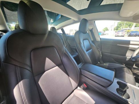 Used 2021 Tesla Model 3 Long Range AWD/4WD image 57