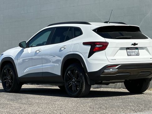 Certified 2025 Chevrolet Trax ACTIV w/ Driver Confidence Package FWD image 6