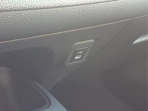 Used 2023 Toyota Corolla LE FWD image 9
