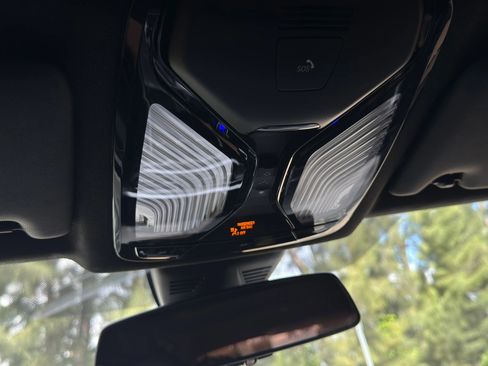 Used 2022 BMW 330i xDrive Sedan w/ Premium Package image 26