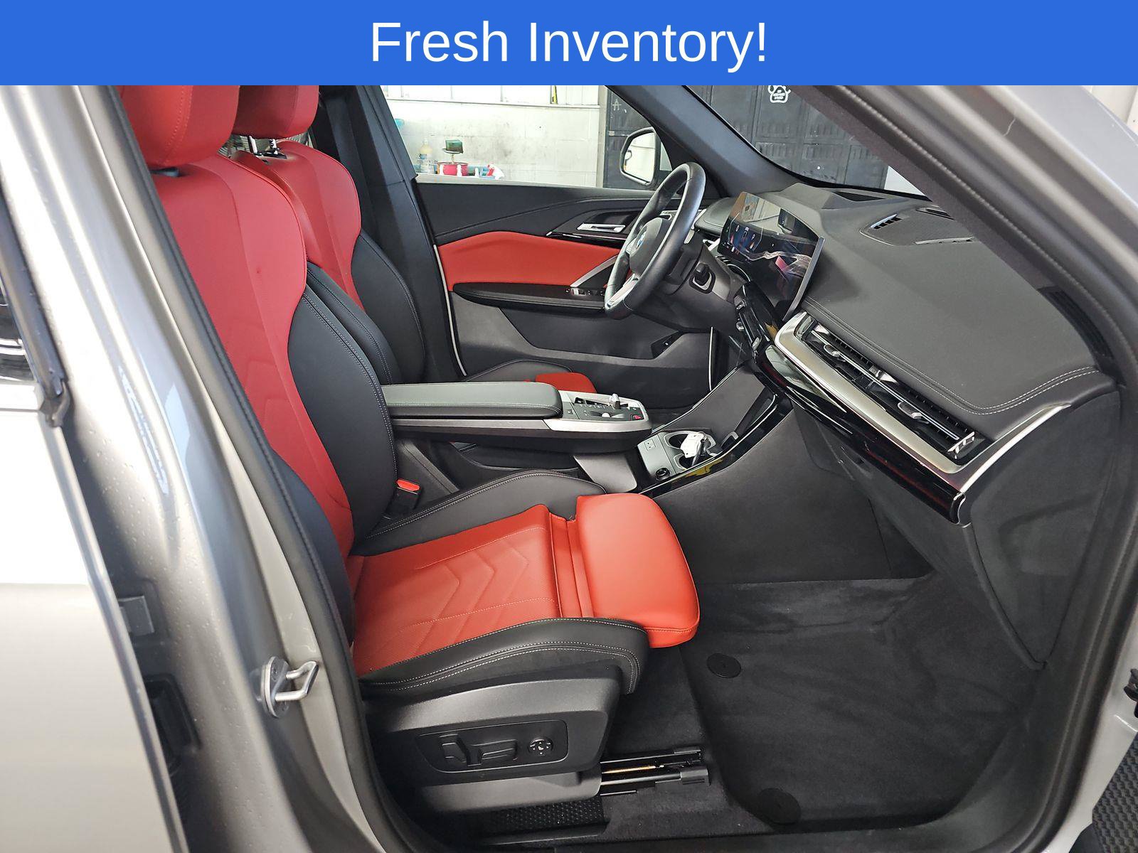 Used 2025 BMW X1 xDrive28i w/ Premium Package AWD/4WD image 14
