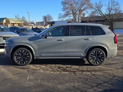 New 2026 Volvo XC90 T8 Plus w/ Protection Package AWD/4WD image 3