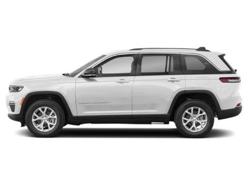 New 2025 Jeep Grand Cherokee Altitude AWD/4WD image 15