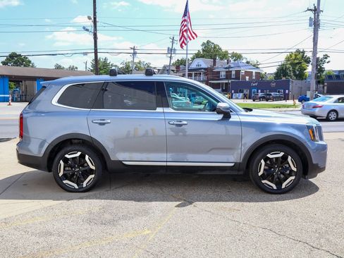 Used 2025 Kia Telluride S AWD/4WD image 6