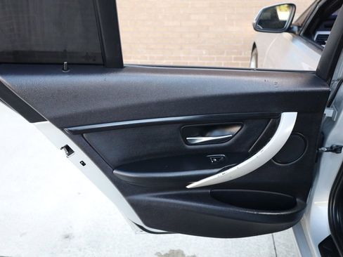 Used 2016 BMW 320i Sedan image 19