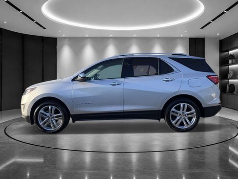 Certified 2020 Chevrolet Equinox Premier AWD/4WD image 3
