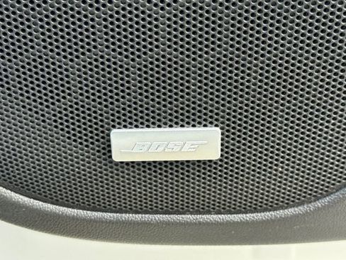 Used 2018 GMC Acadia SLT image 22