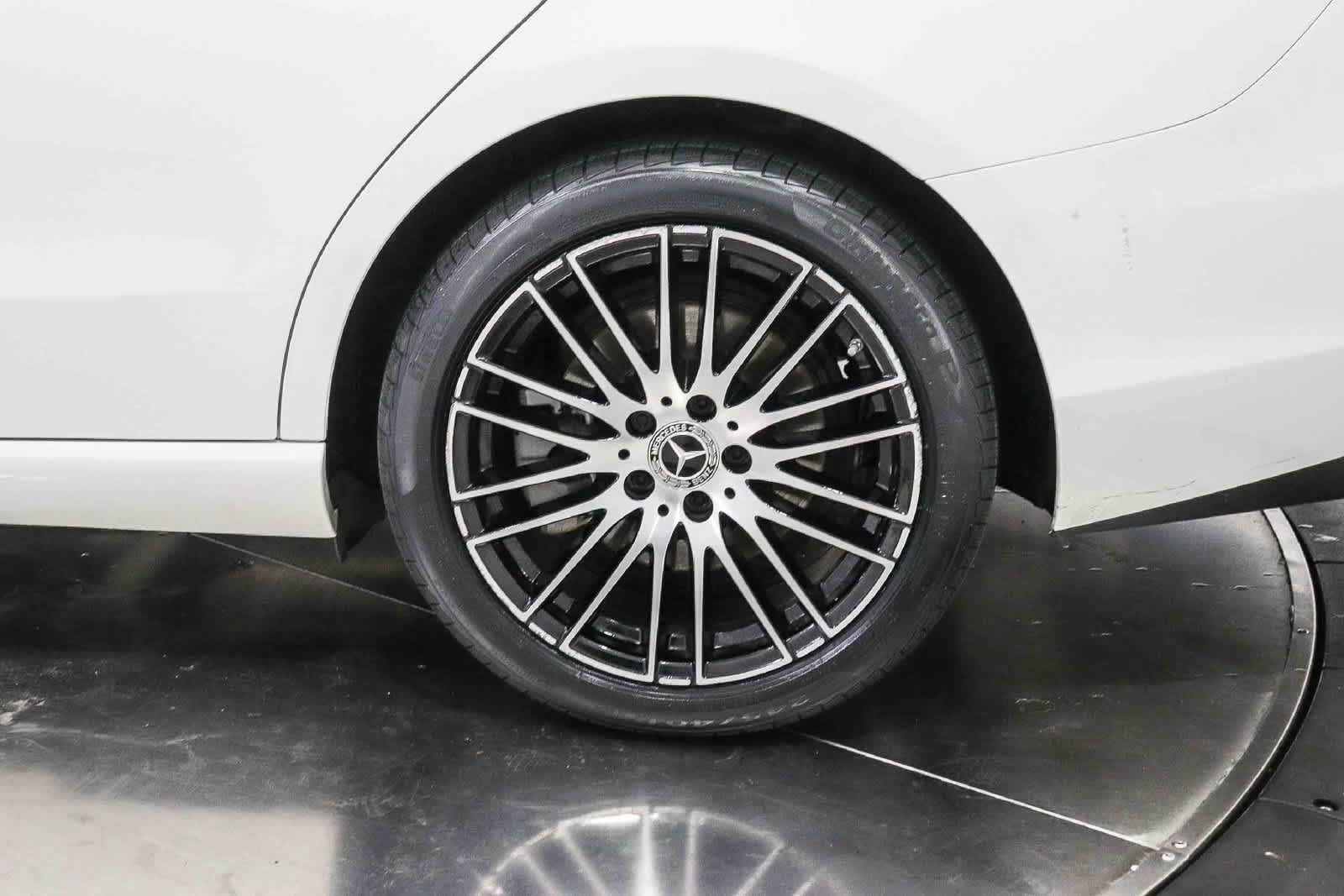 Certified 2023 Mercedes-Benz C 300 Sedan image 10