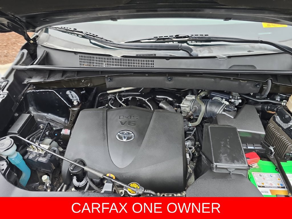 Used 2017 Toyota Highlander XLE AWD/4WD image 32