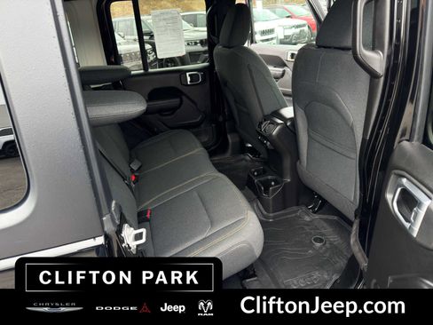 Certified 2024 Jeep Wrangler Willys image 16