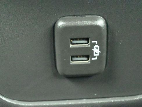 Used 2019 Chevrolet Equinox Premier image 17