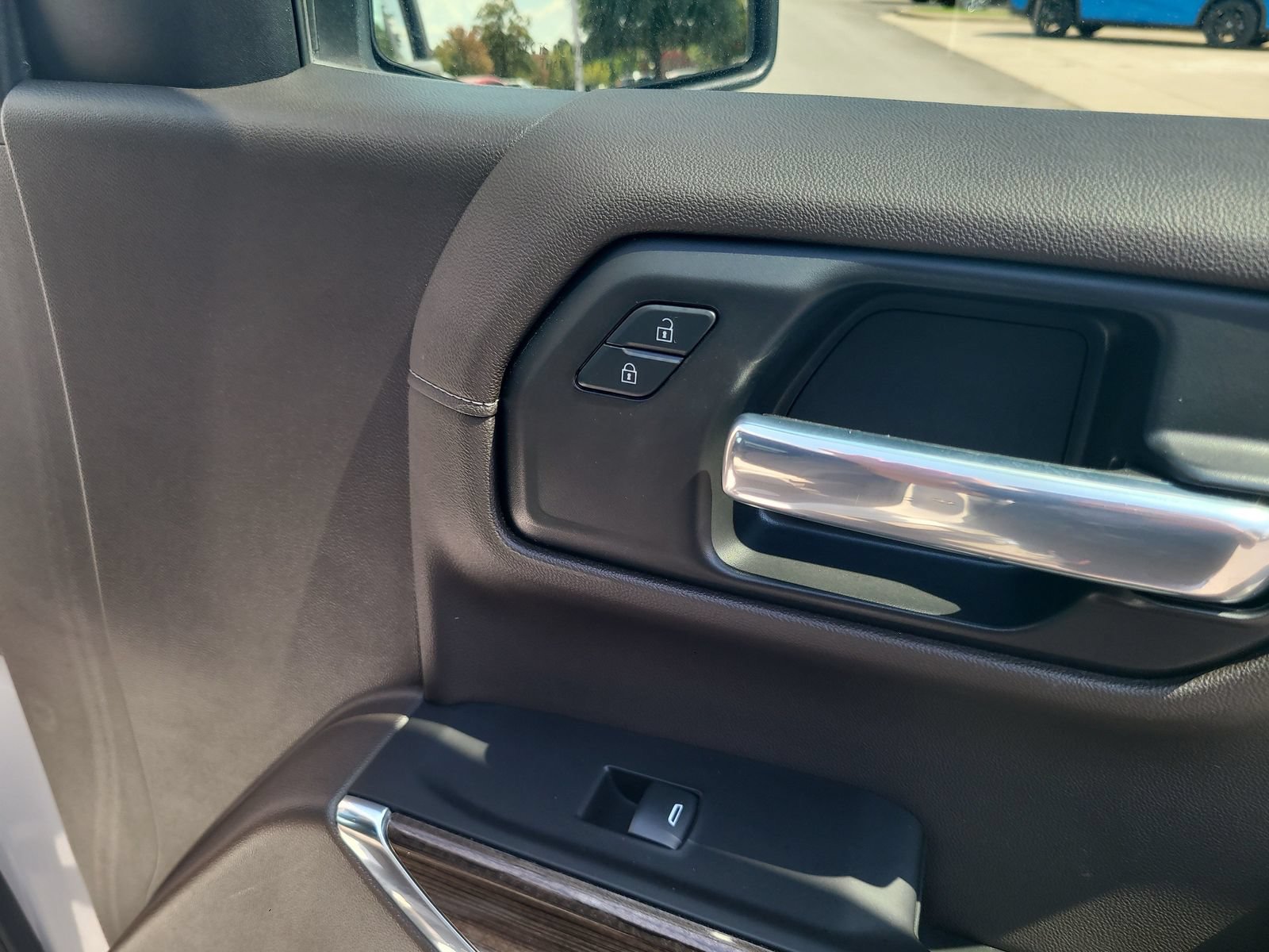 Used 2020 Chevrolet Silverado 1500 RST AWD/4WD image 28