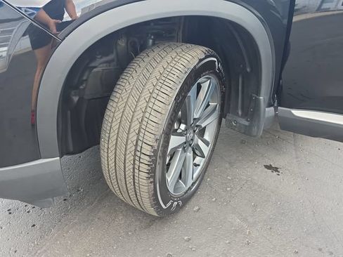 Used 2025 Honda Pilot Elite image 36