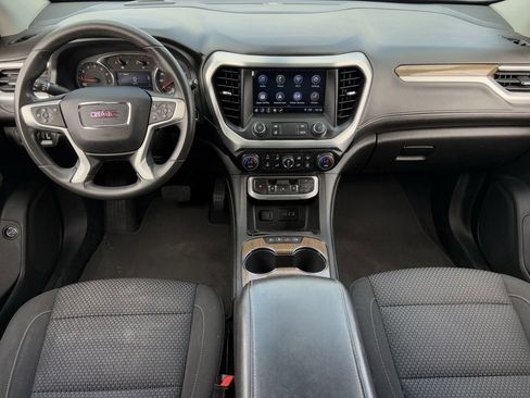 Used 2023 GMC Acadia SLE w/ Driver Convenience Package image 12