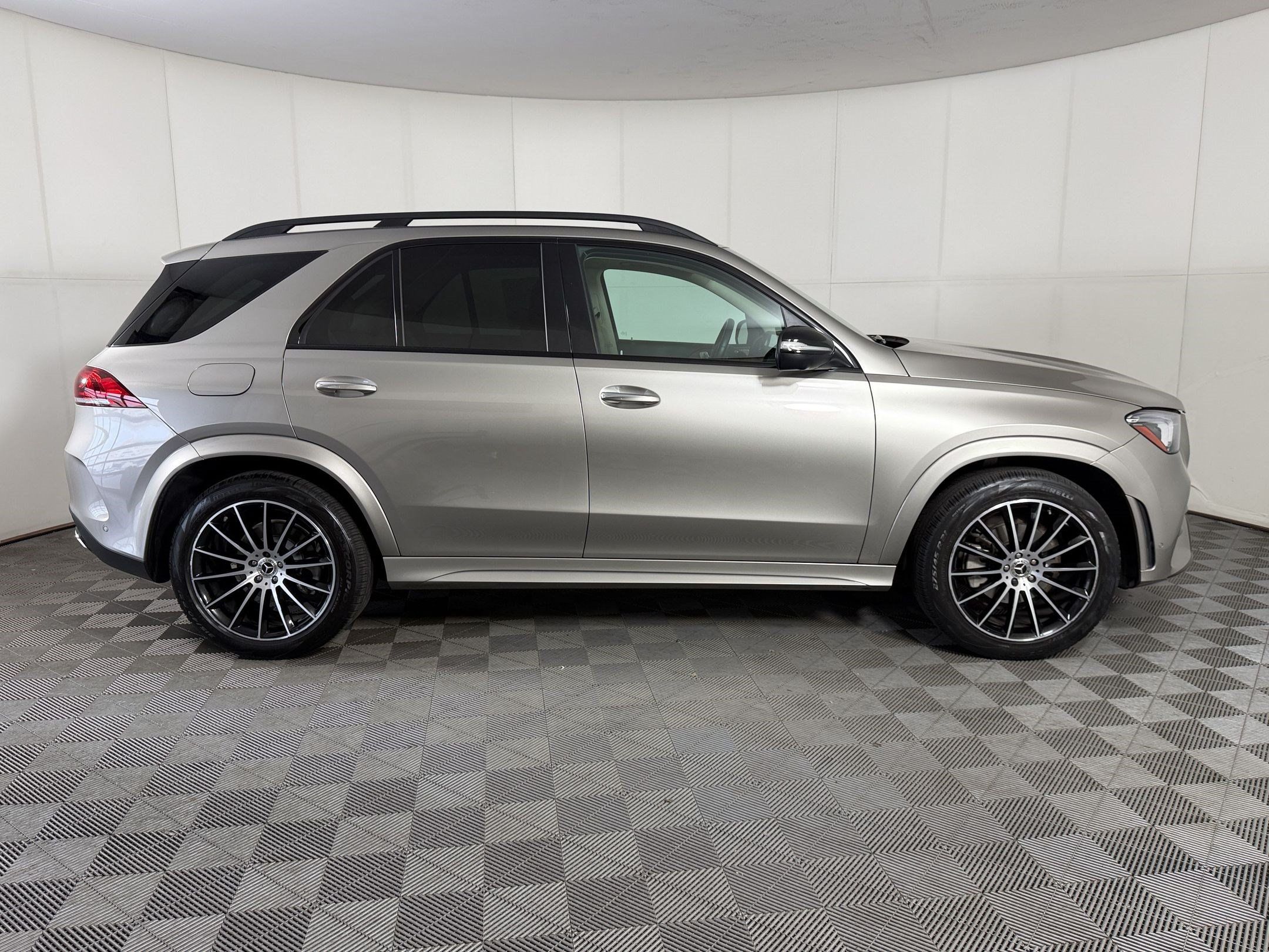 Used 2022 Mercedes-Benz GLE 350 image 8