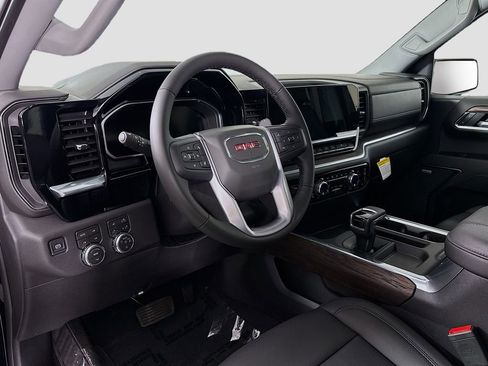 New 2026 GMC Sierra 1500 SLT AWD/4WD image 9