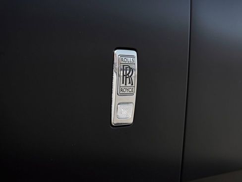 Used 2025 Rolls-Royce Phantom Sedan RWD image 11