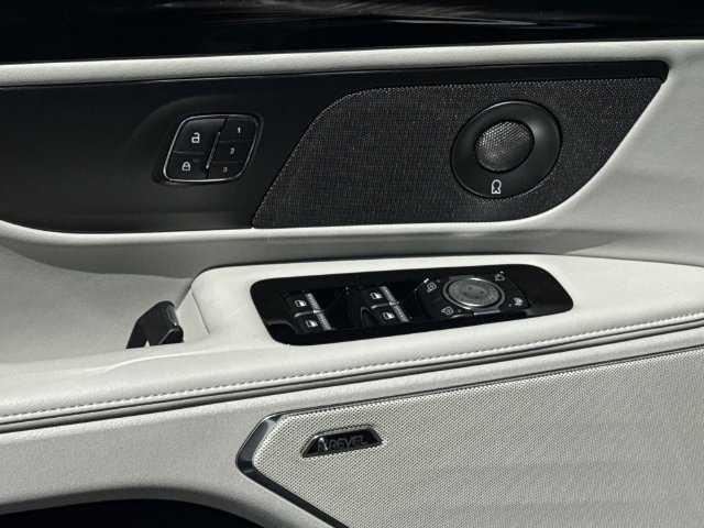 New 2026 Lincoln Nautilus Premier w/ Equipment Group 102A AWD/4WD image 19