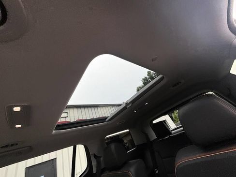Used 2023 GMC Acadia AT4 w/ Technology Package AWD/4WD image 38