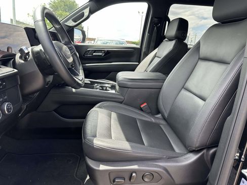 Certified 2025 Chevrolet Suburban Z71 AWD/4WD image 21