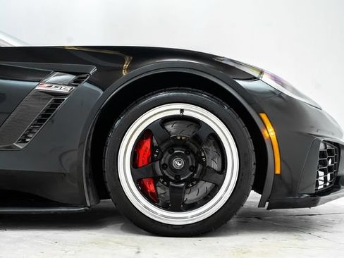 Used 2016 Chevrolet Corvette Z06 w/ 2LZ Preferred Equipment Group RWD image 14