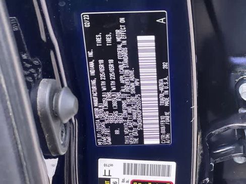 Used 2023 Toyota Highlander L FWD image 22