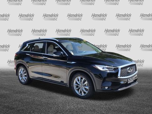 Used 2022 INFINITI QX50 Essential FWD image 2