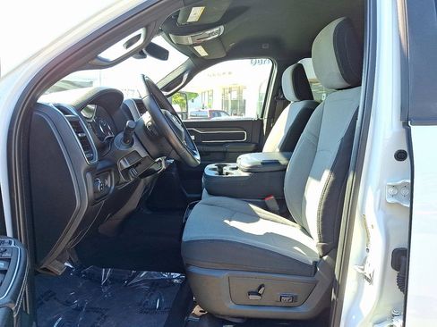 Certified 2024 RAM 2500 Big Horn AWD/4WD image 13