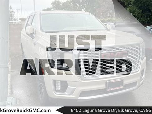Used 2021 GMC Yukon Denali w/ Denali Ultimate Package AWD/4WD image 1